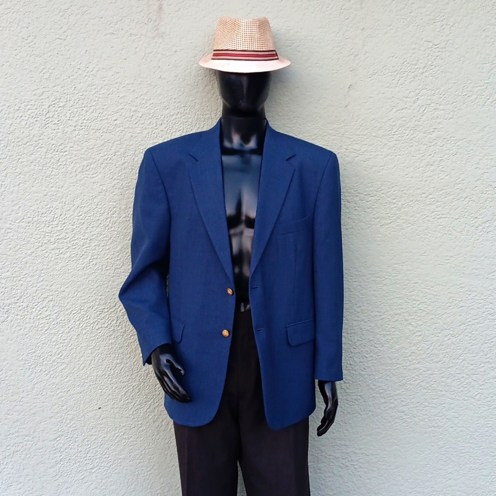Stafford Men's Medium Blue Vintage (2) Button Blazer with Gold Button Accents